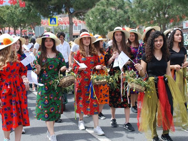 KONYA ÇIKIŞLI GÜNÜBİRLİK ALAÇATI OT FESTİVALİ TURU